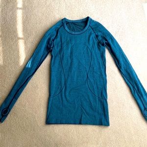 Lululemon swiftly tech long sleeve top